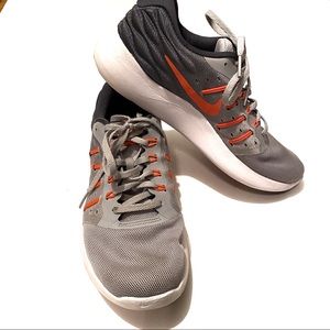 Nike Women’s Lunastelos Athletic Shoes